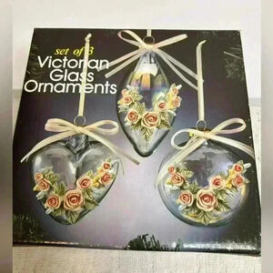 VINTAGE SET OF 3 VICTORAN‎ GLASS ORNAMENTS new in box